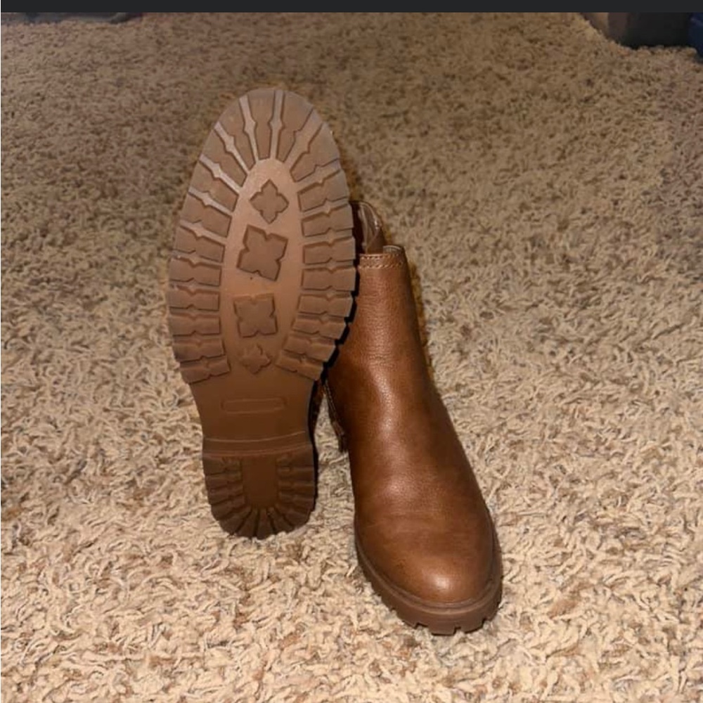 Brown Boots Size 8